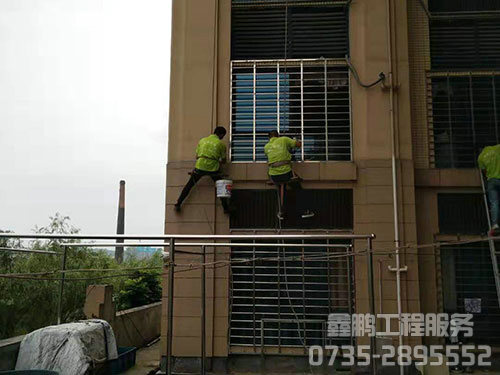 室外高空作业安装 (1)